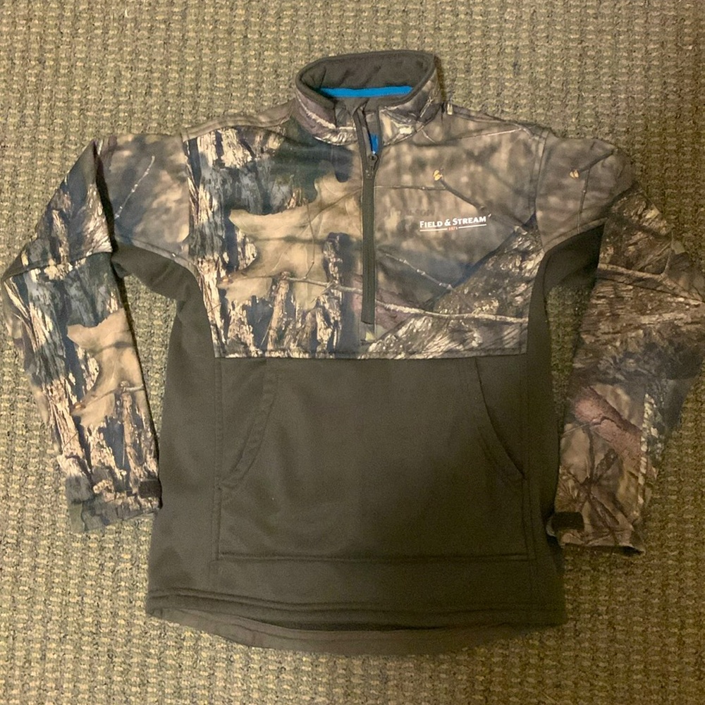 Field and stream youth large quarter zip up with front pocket